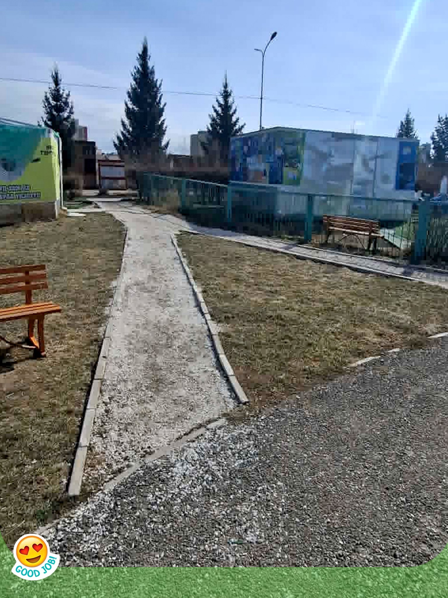 Бид ойролцоогоор 1000 м² талбайд буюу том, жижиг нийлээд 26 ширхэг ЗАМЫГ тавив